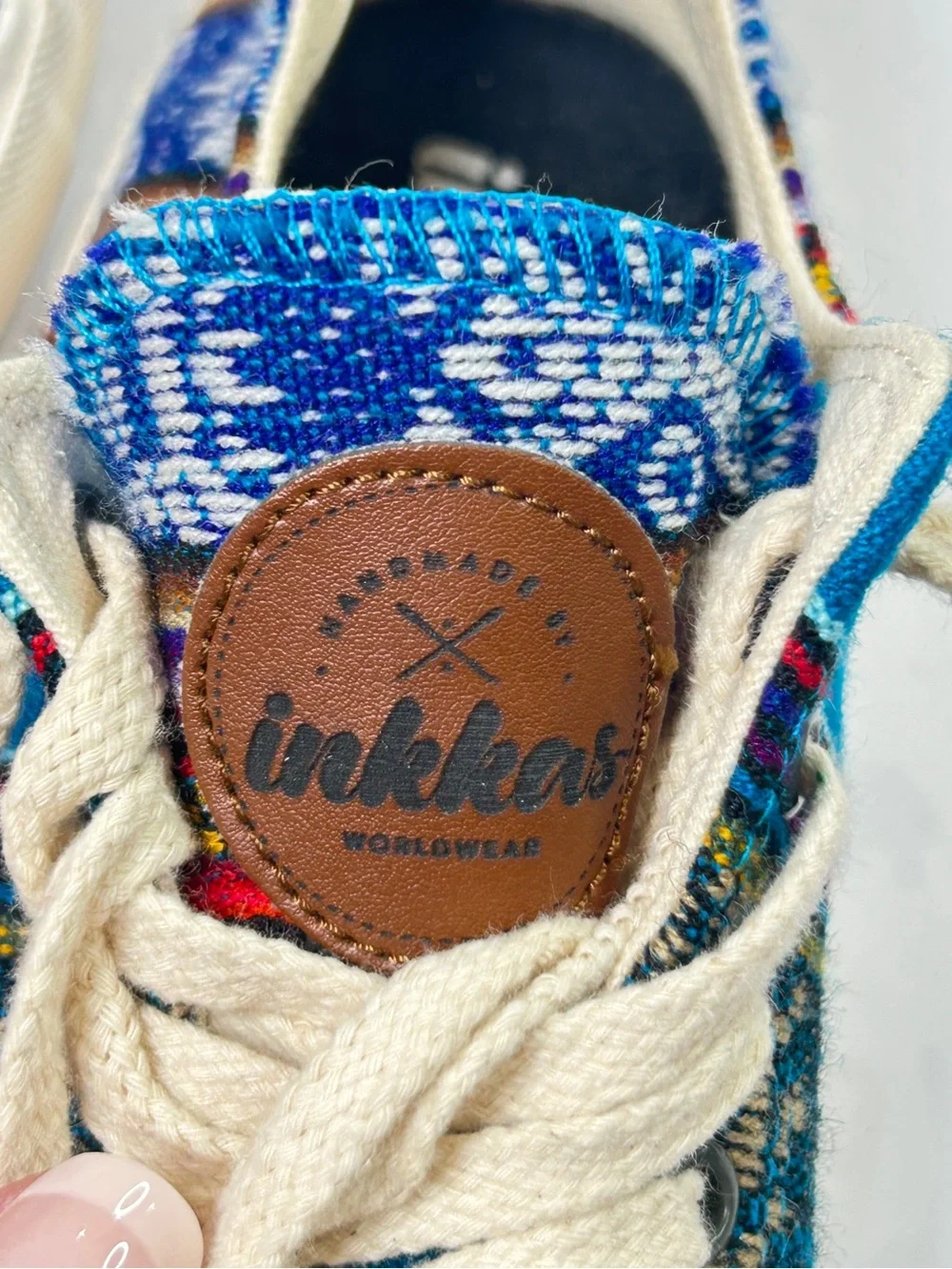 Inkkas Blue Multicolor Woven Tribal Low Top Sneakers Women’s 6 Men’s 4
